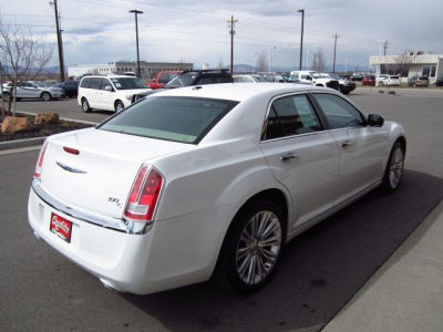 2011 Chrysler 300C