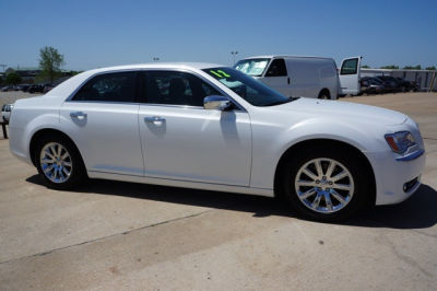 2012 Chrysler 300C  Base
