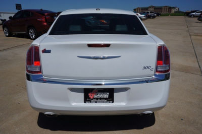 2012 Chrysler 300C  Base
