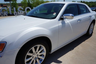 2012 Chrysler 300C  Base