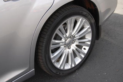 2011 Chrysler 300C  Base