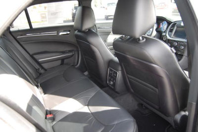 2011 Chrysler 300C  Base