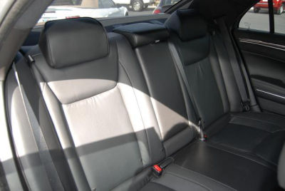2011 Chrysler 300C  Base