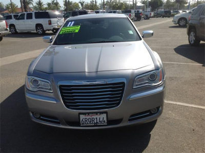 2011 Chrysler 300C  Base