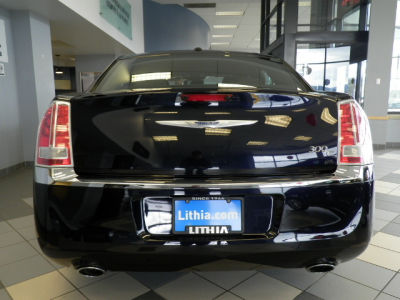 2011 Chrysler 300C  Base