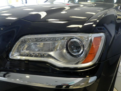 2011 Chrysler 300C  Base