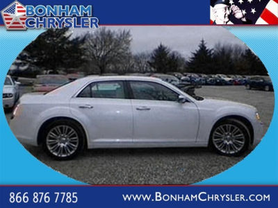 2011 Chrysler 300C  Base