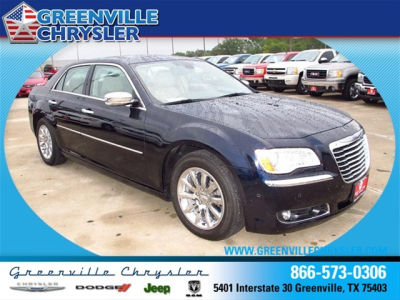 2011 Chrysler 300C  Base