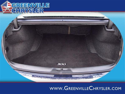 2011 Chrysler 300C  Base