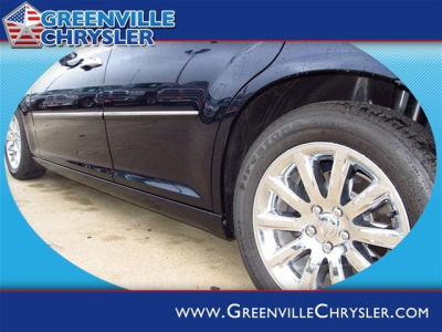 2011 Chrysler 300C  Base