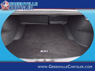2011 Chrysler 300C  Base