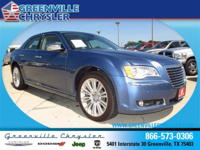 2011 Chrysler 300C  Base