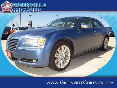 2011 Chrysler 300C  Base