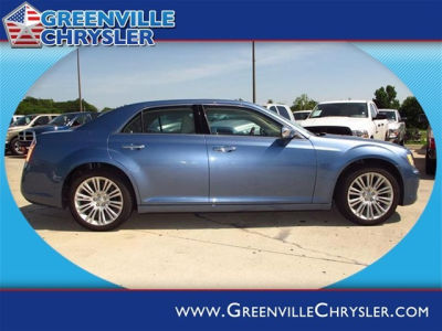 2011 Chrysler 300C  Base