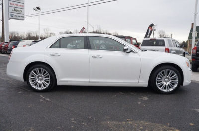 2011 Chrysler 300C  Base
