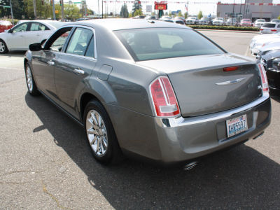 2012 Chrysler 300C  Base
