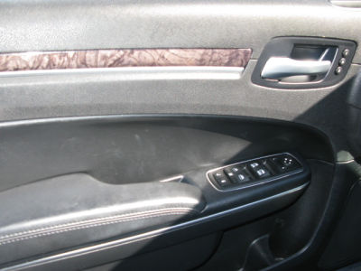 2012 Chrysler 300C  Base