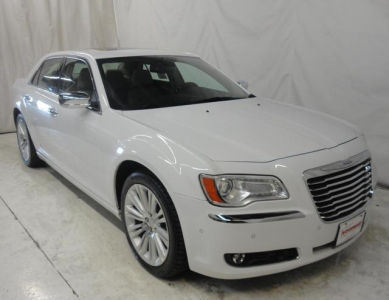 2011 Chrysler 300C  Base