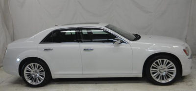 2011 Chrysler 300C  Base