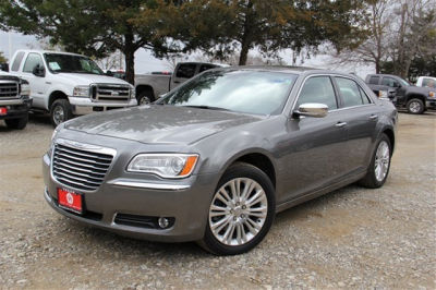 2012 Chrysler 300C  Base