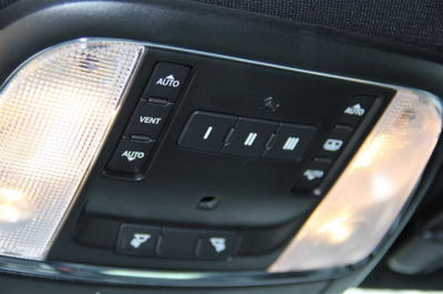 2012 Chrysler 300C  Base