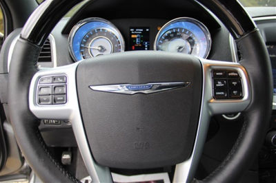 2012 Chrysler 300C  Base