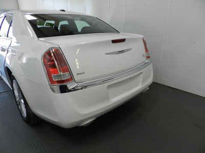 2013 Chrysler 300C  Base