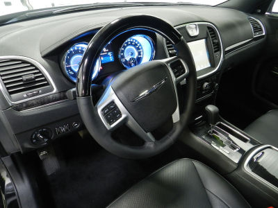 2013 Chrysler 300C  Base