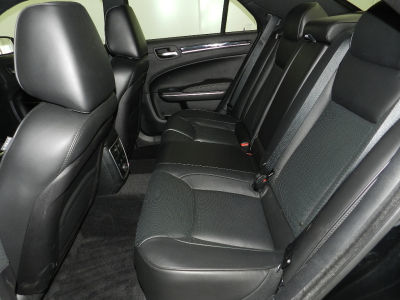 2013 Chrysler 300C  Base