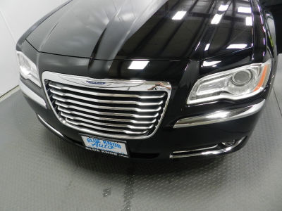 2013 Chrysler 300C  Base