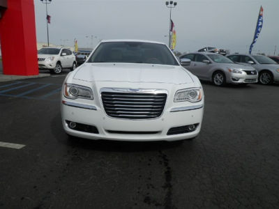 2011 Chrysler 300C  Base