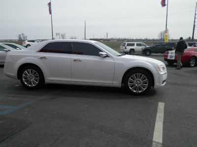 2011 Chrysler 300C  Base