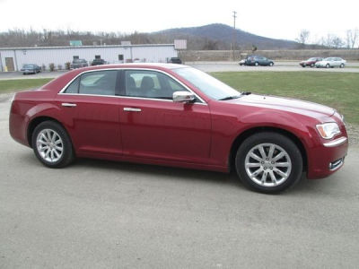 2011 Chrysler 300C  Base