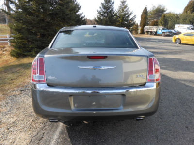 2011 Chrysler 300C