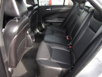 2012 Chrysler 300C  Base