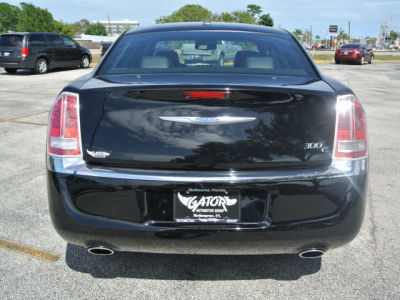 2013 Chrysler 300C  Base