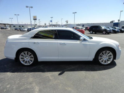 2011 Chrysler 300C  Base