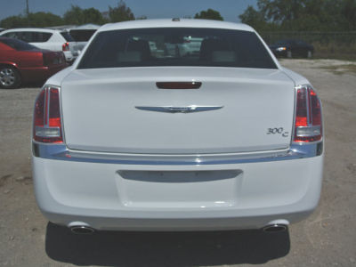 2013 Chrysler 300C  Base