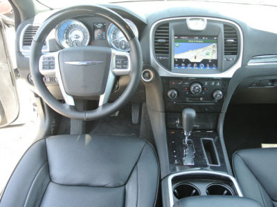 2013 Chrysler 300C  Base
