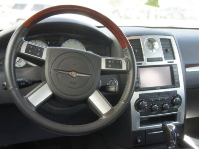 2010 Chrysler 300C  Base