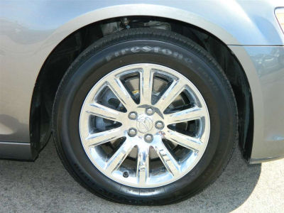 2012 Chrysler 300C  Base