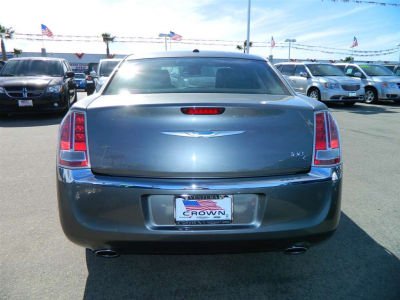 2012 Chrysler 300C  Base