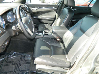 2012 Chrysler 300C  Base