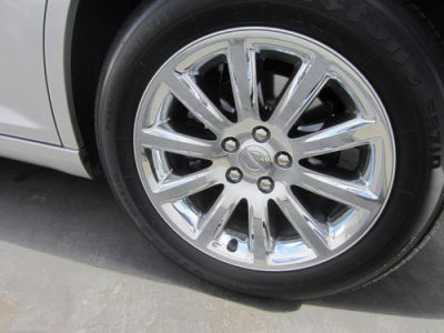 2012 Chrysler 300C  Base