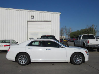2012 Chrysler 300C  Base