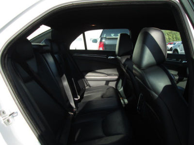 2012 Chrysler 300C  Base