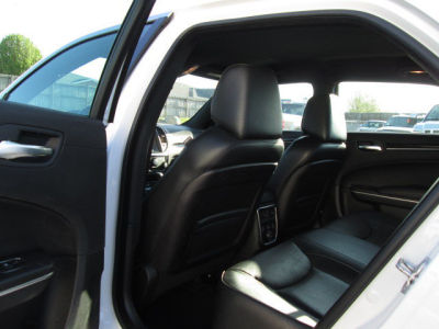 2012 Chrysler 300C  Base