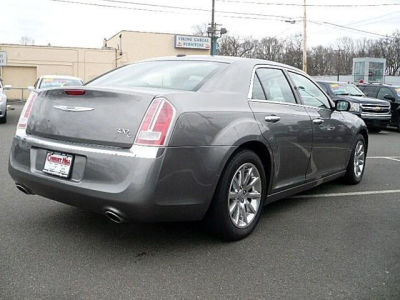 2012 Chrysler 300C  Base