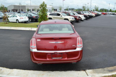 2011 Chrysler 300C  Base