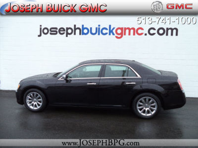 2012 Chrysler 300C  Base